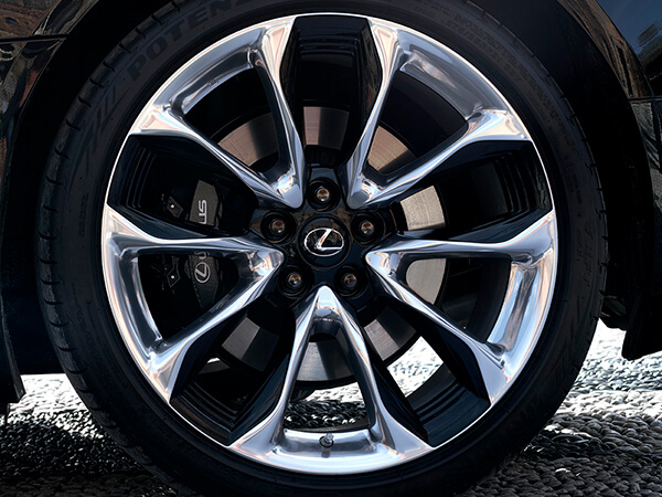 DIAMOND-CUT FORGED WHEELS