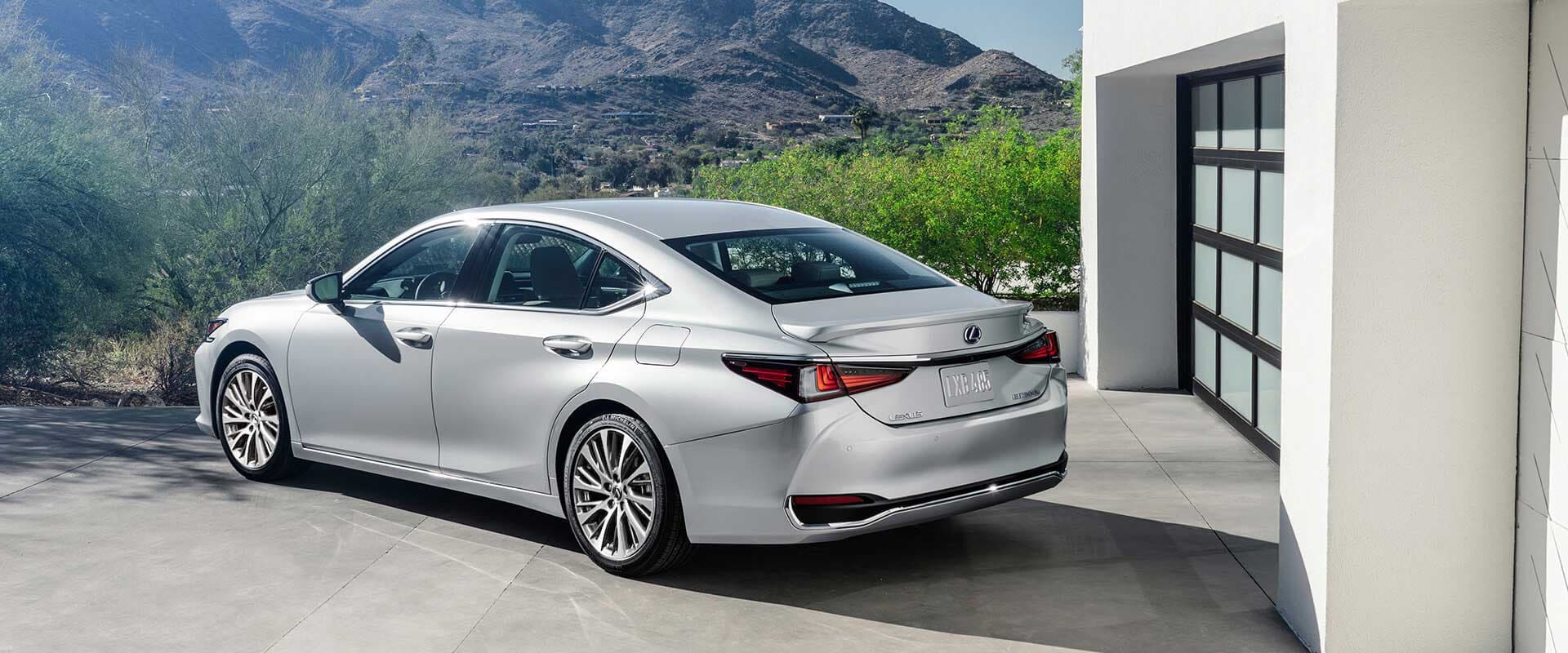 Lexus ES Exterior Gallery Images