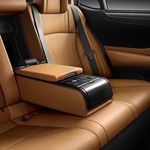 http://Lexus%20ES%20Interior%20Gallery%20Thumbnail%20Images
