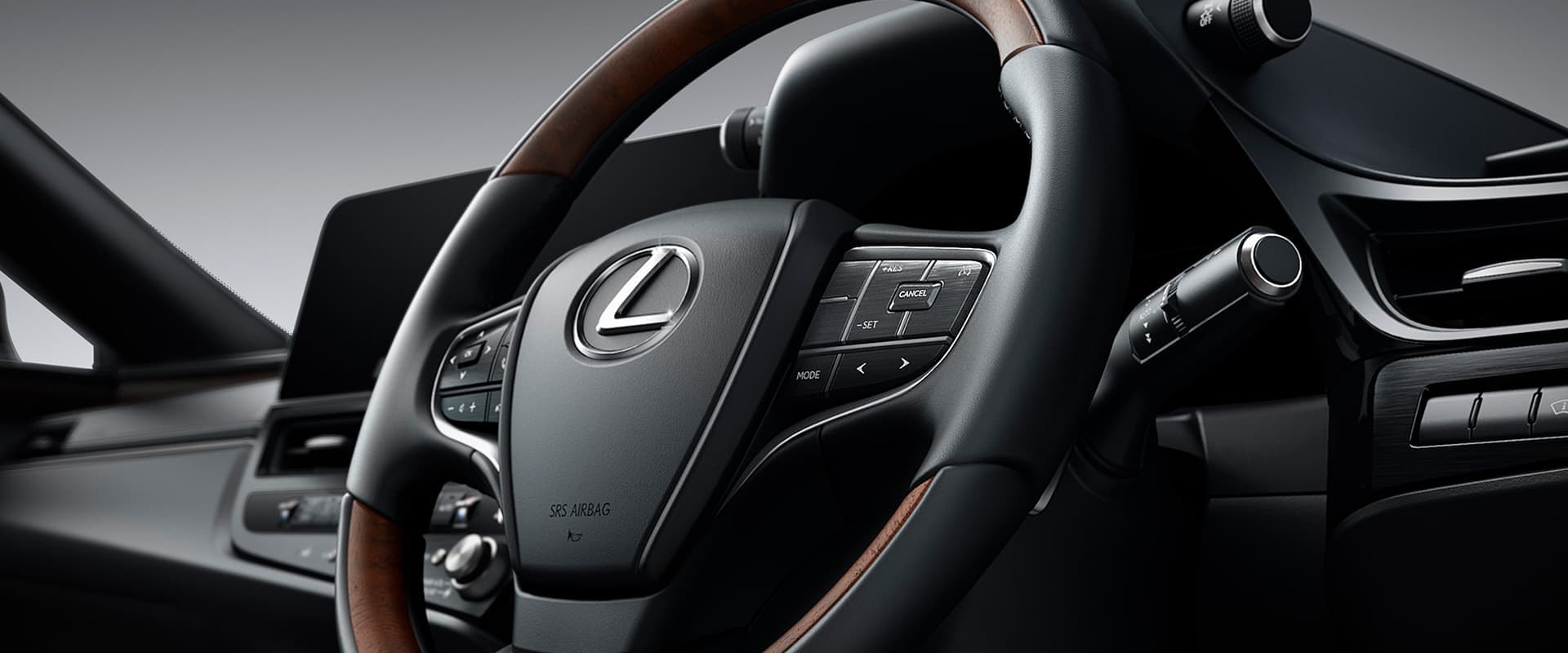 Lexus ES 350h Exquisite Interior Gallery Images