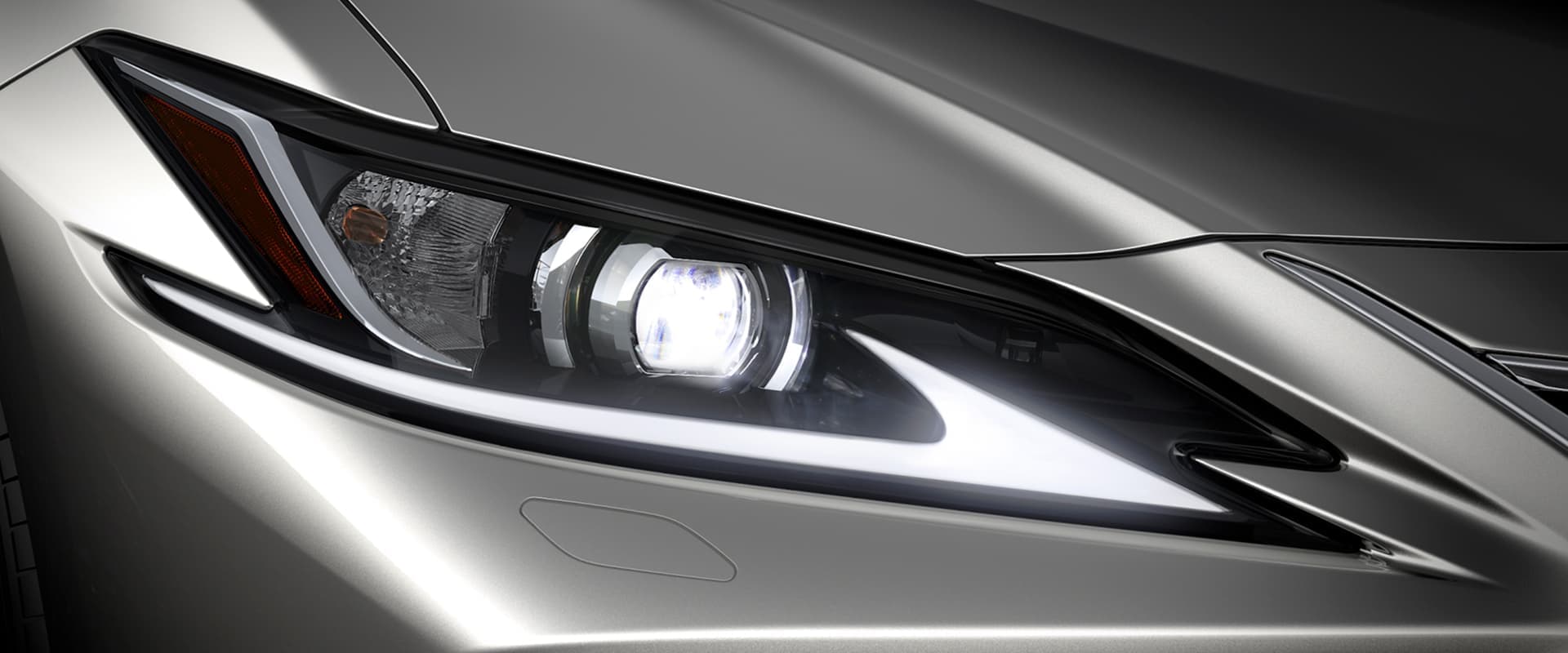 Lexus ES 350h Luxury Exterior Gallery Images