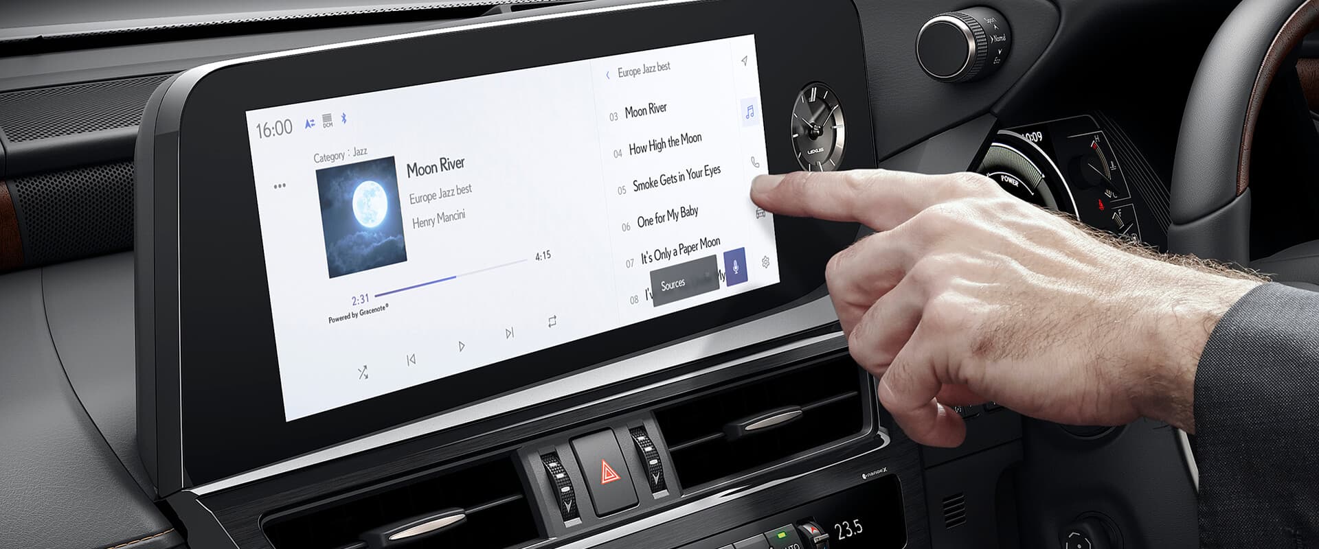 Lexus ES 350h Luxury Interior Gallery Images