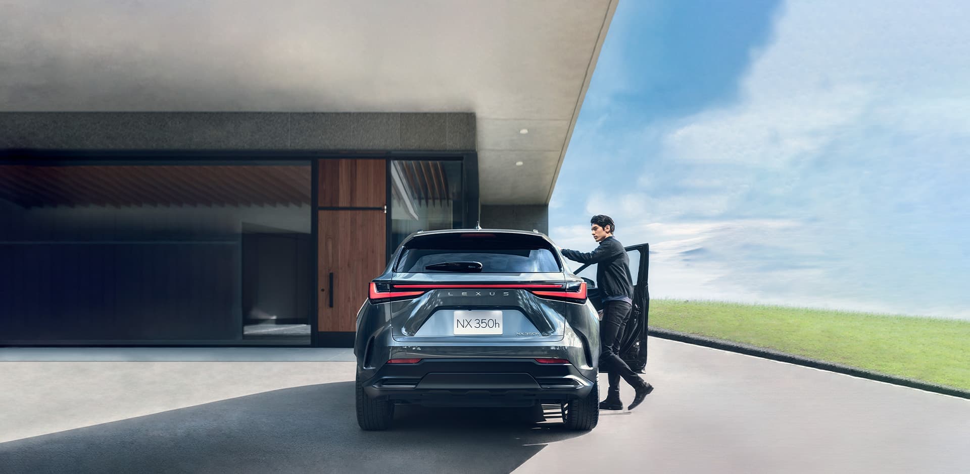http://Lexus%20NX%20350h%20Exquisite